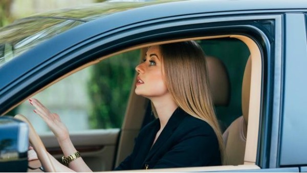 明明很認(rèn)真的做保養(yǎng)，可汽車車窗玻璃還是有吱吱聲？